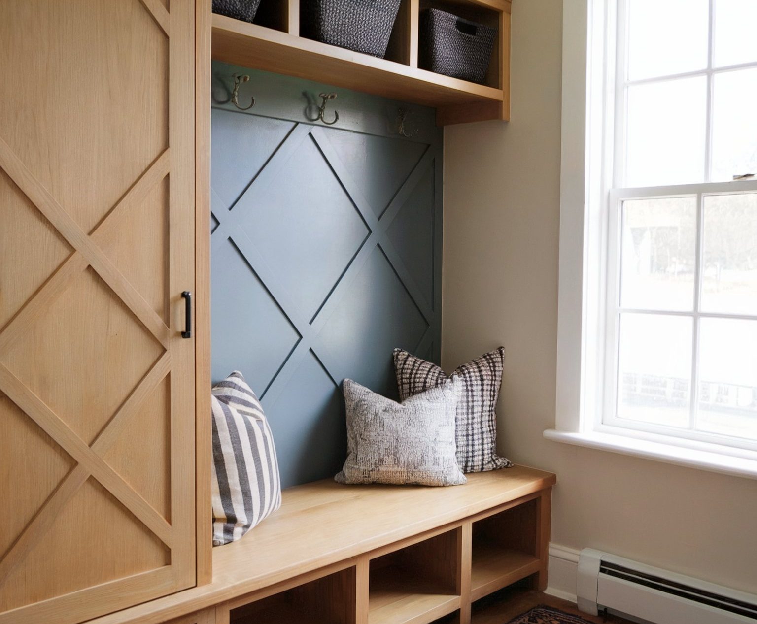 These 22 Mudroom Makeovers Will Leave You Wondering Why You Didn’t Do ...