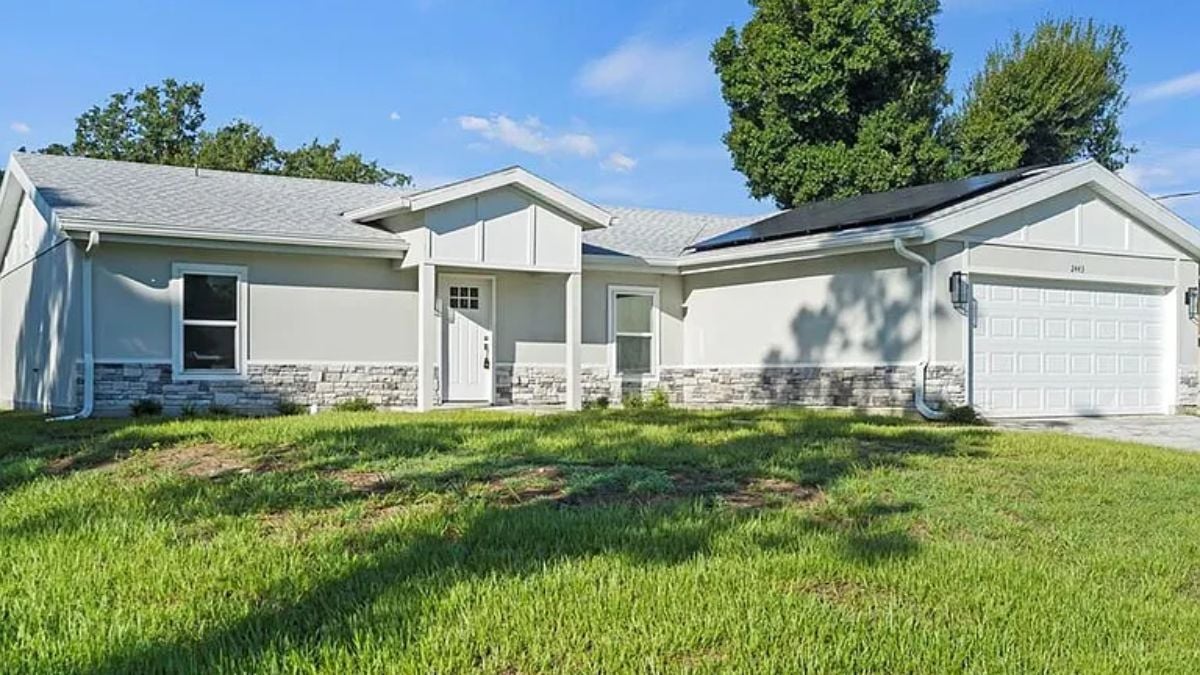 The front view of the property.