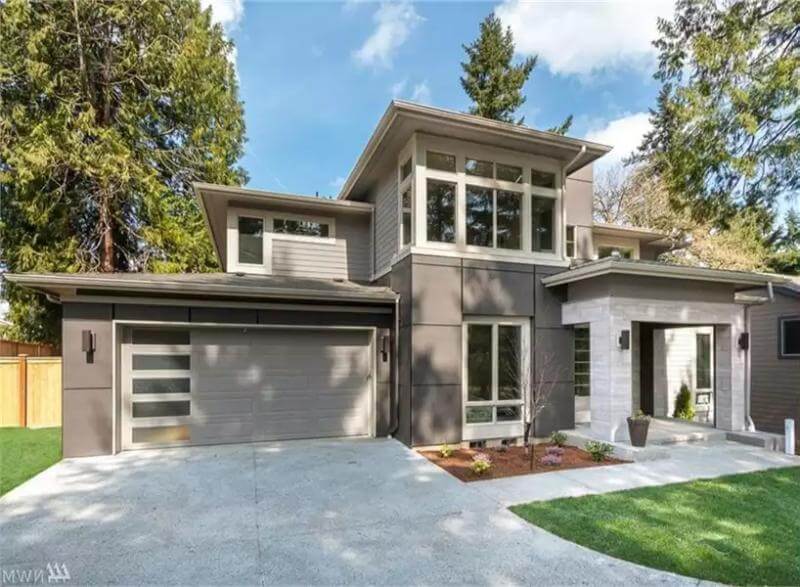 Contemporary Style 5-Bedroom Skyview Home with 4-Car Tandem Garage and Bonus Room (Floor Plan)