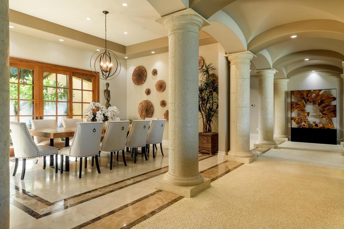 Dining room with a chandelier.