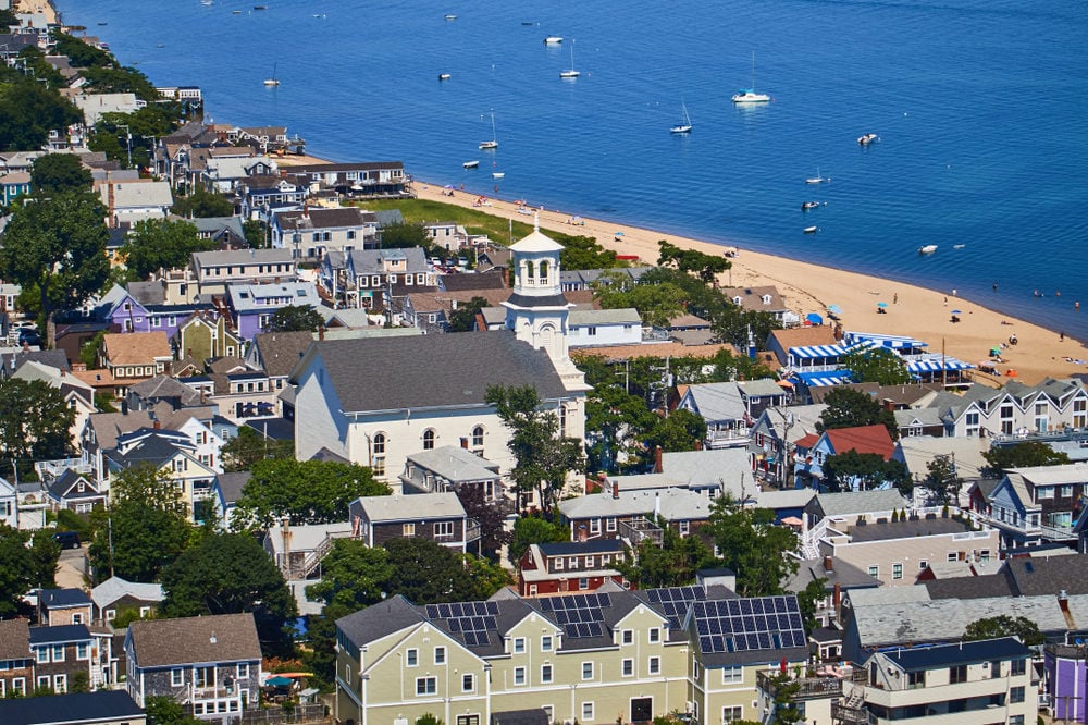 25 of the Most Walkable Beach Towns in America – Perfect for Retirees and Anyone Who Want to Enjoy Both the Beach and Walking Lifestyle