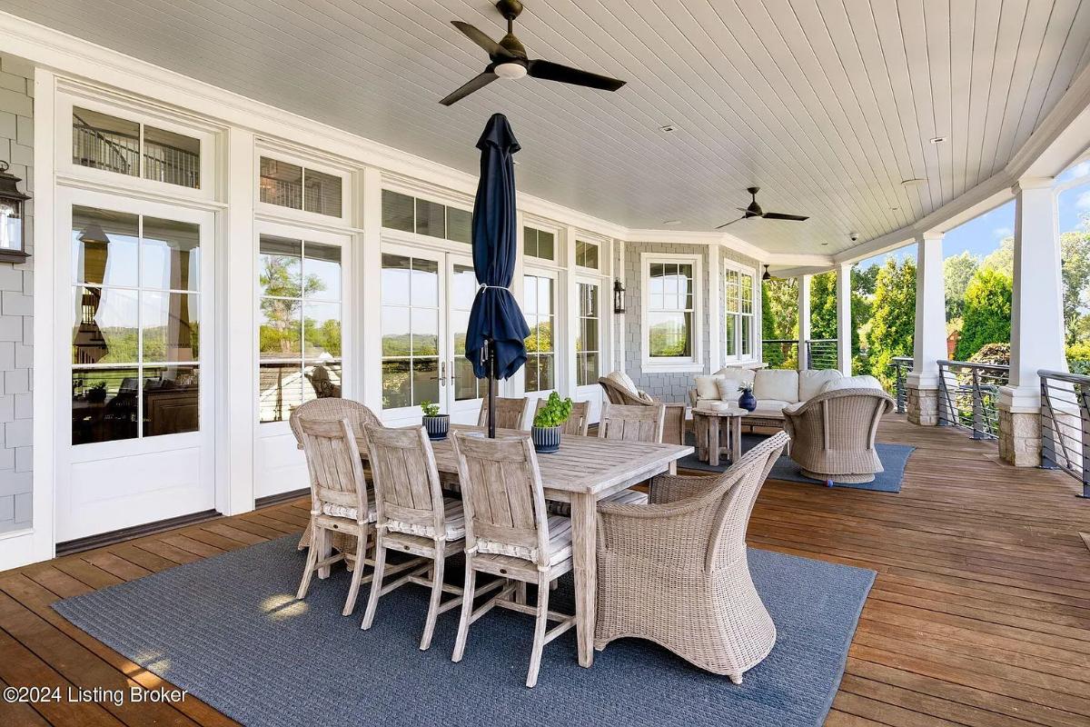 Outdoor dining area