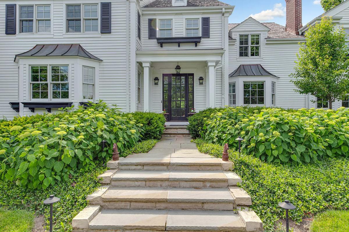 Front entry of the mansion.