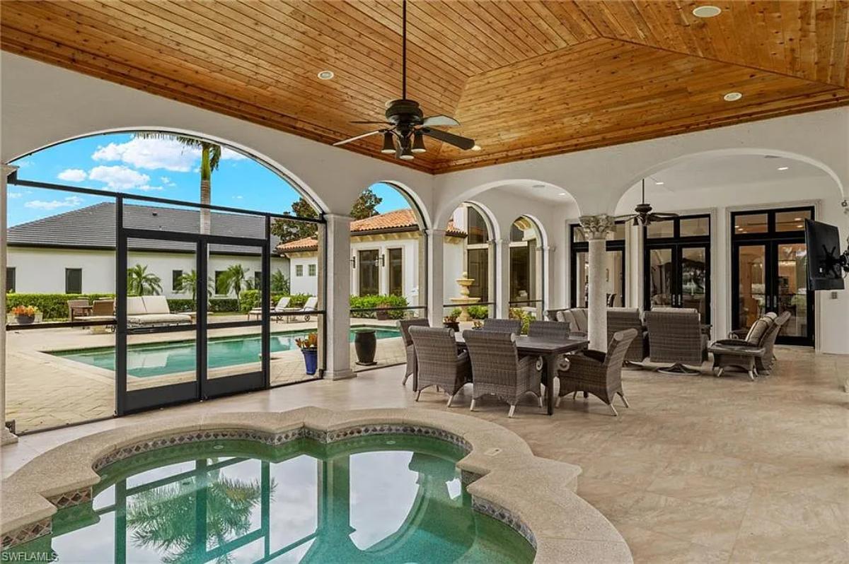 Outdoor dining area
