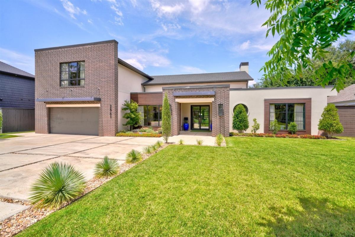 5-Bedroom Luxury Home with Primary Retreat and Resort Pool 