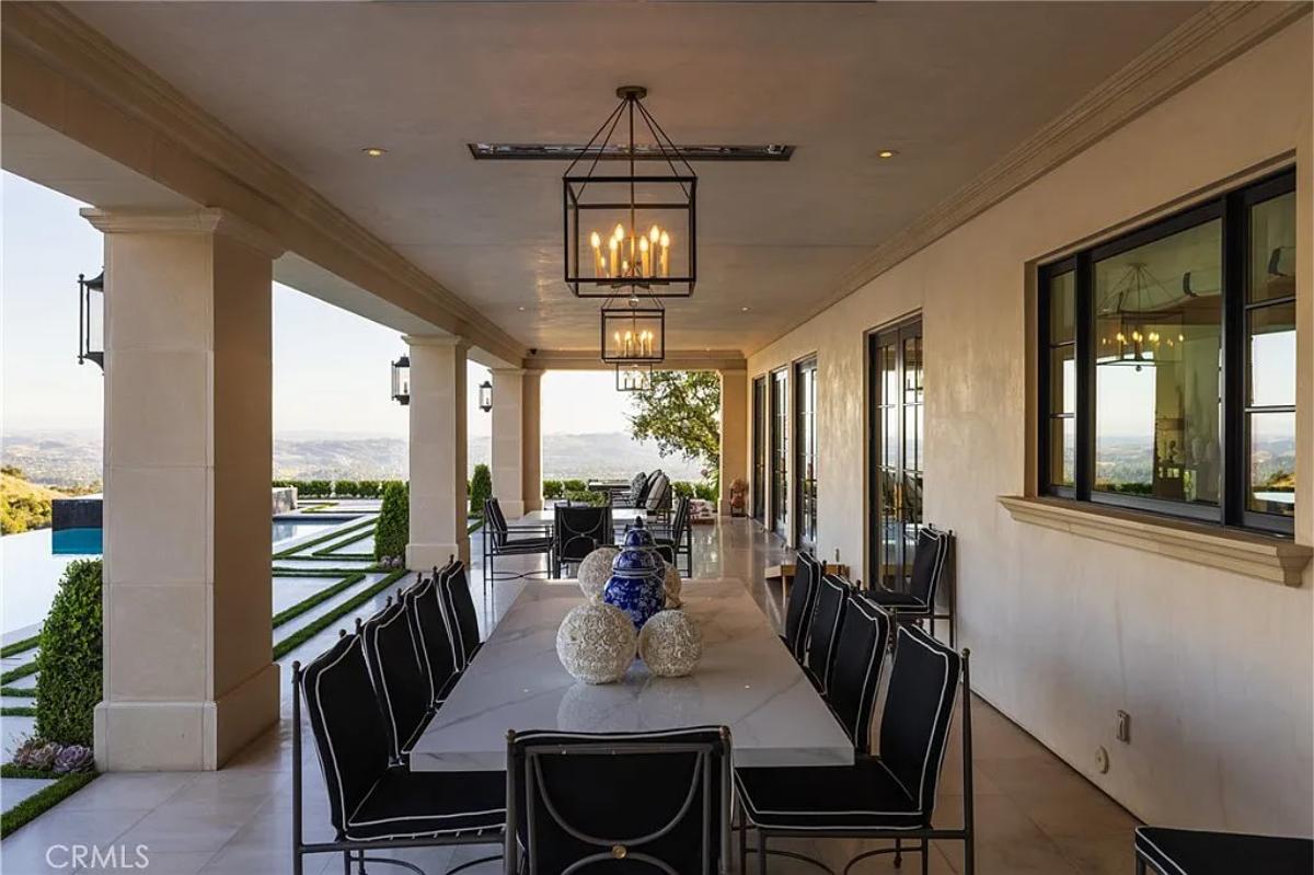 Outdoor dining area