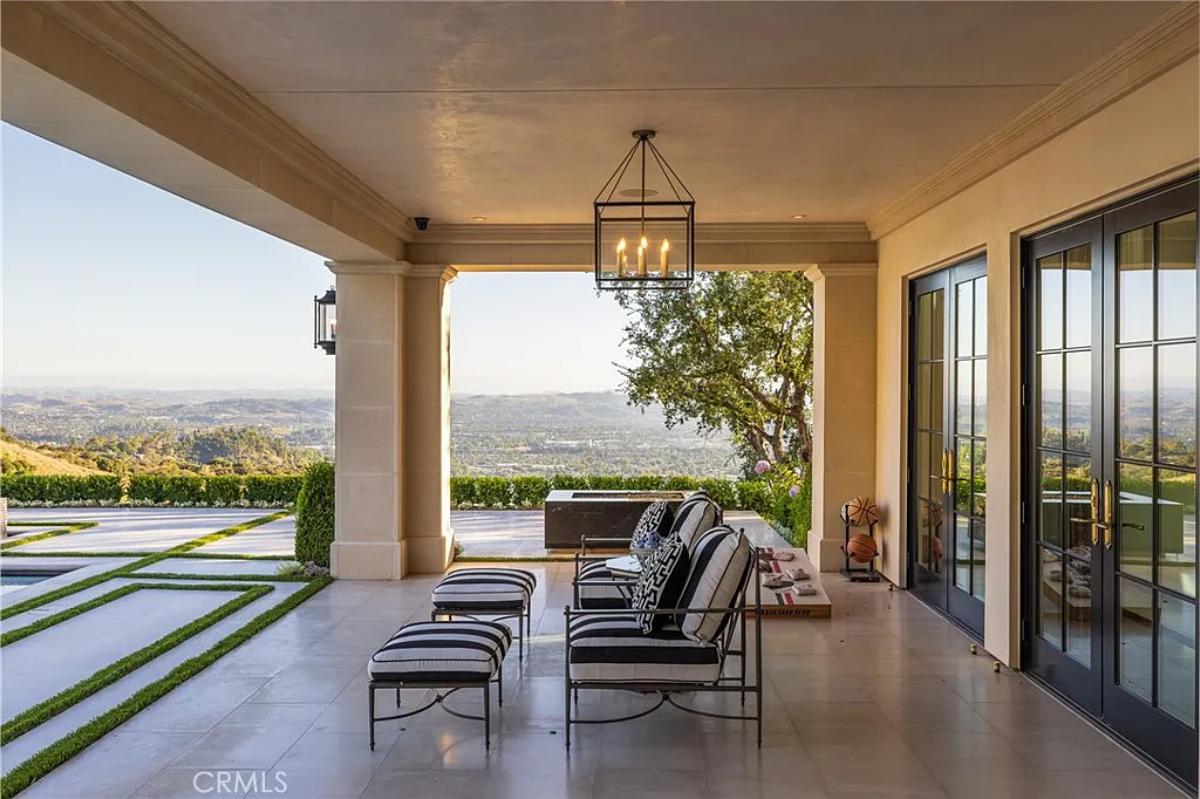 Outdoor living space with mountain views.