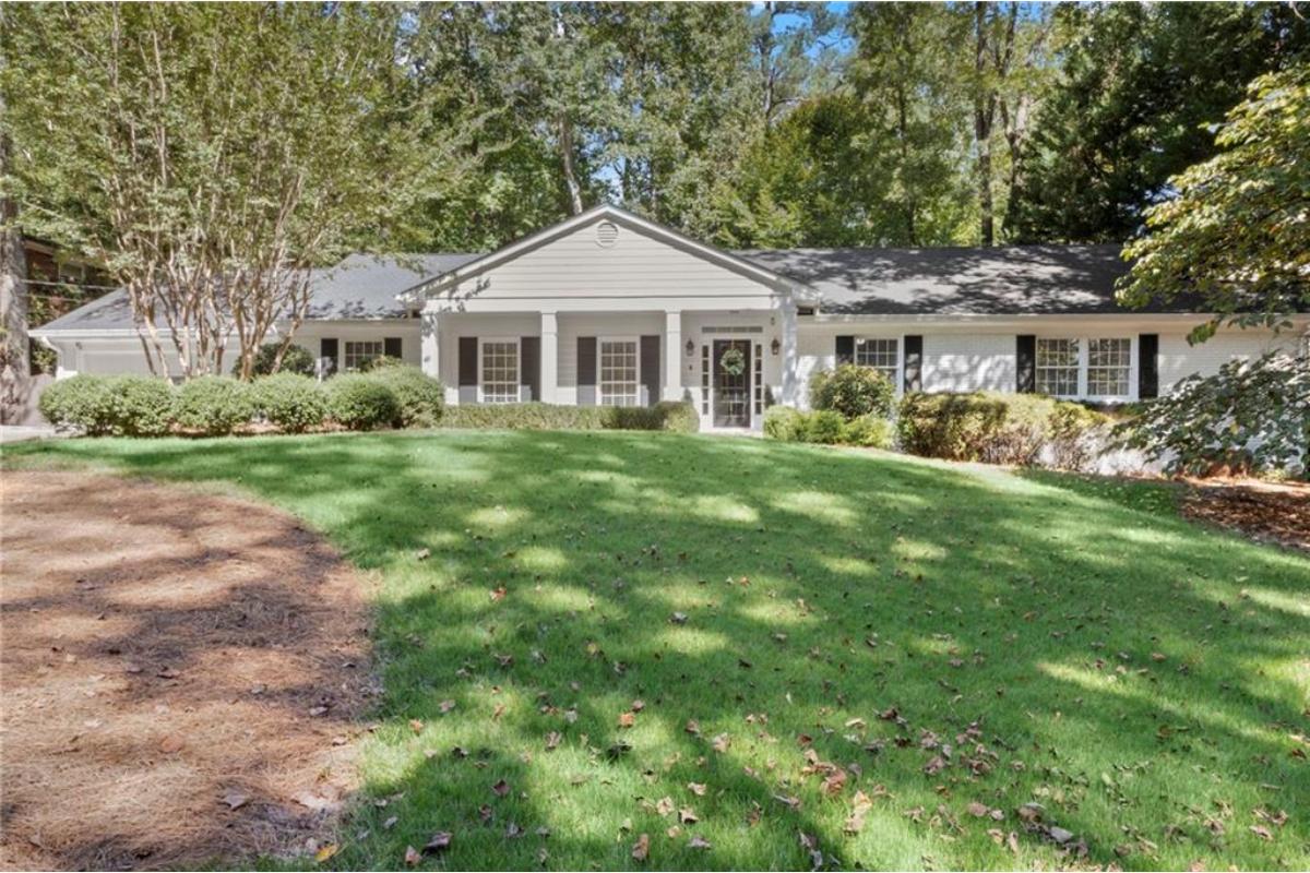 4-Bedroom Home with Sun Porch and Lower-Level Rec Room 