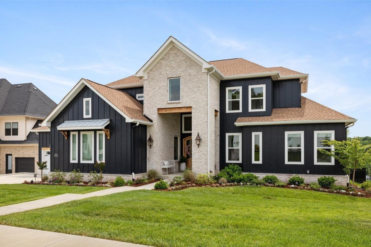 5-Bedroom Home with Game Room and Media Room 