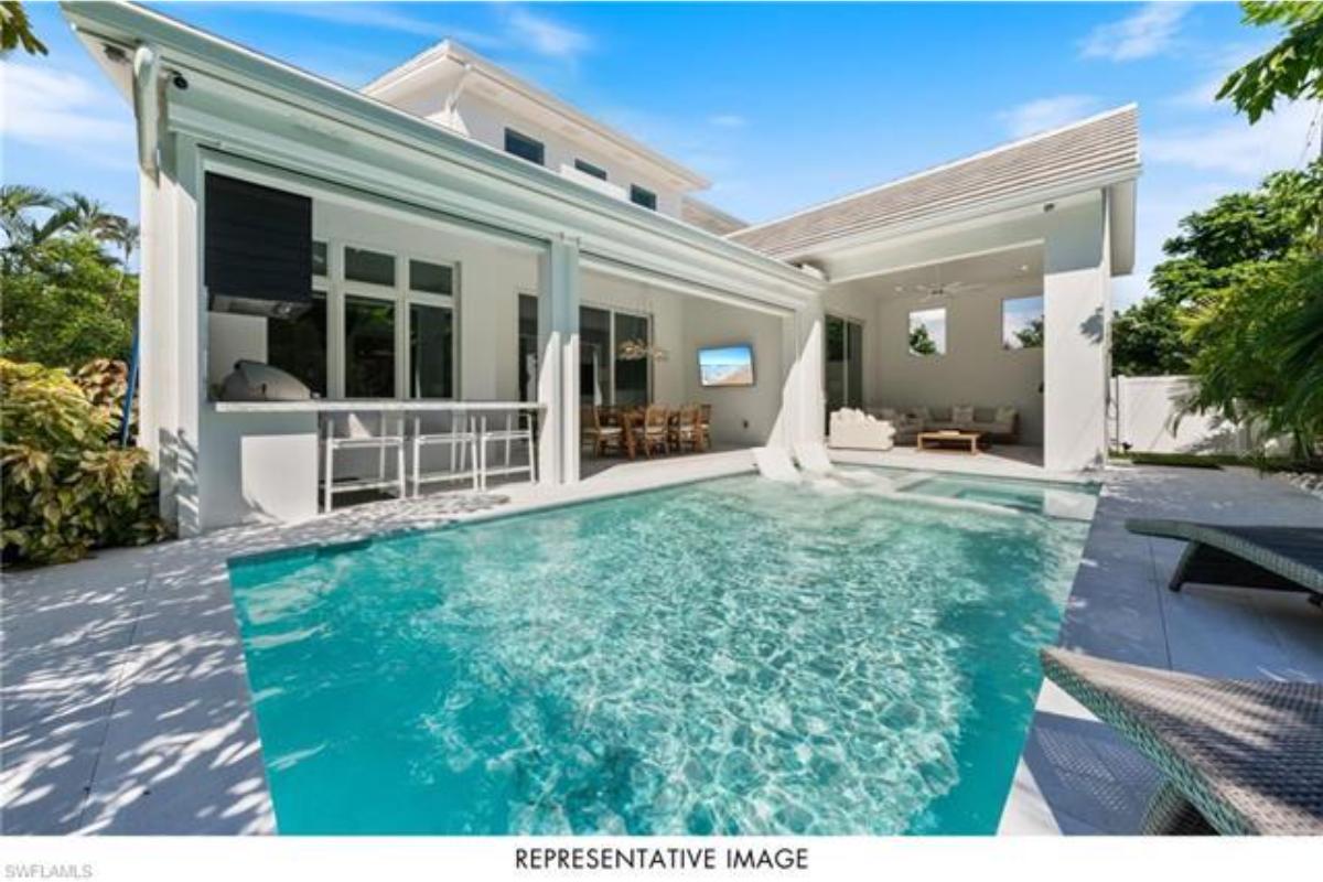 Resort-Style Pool