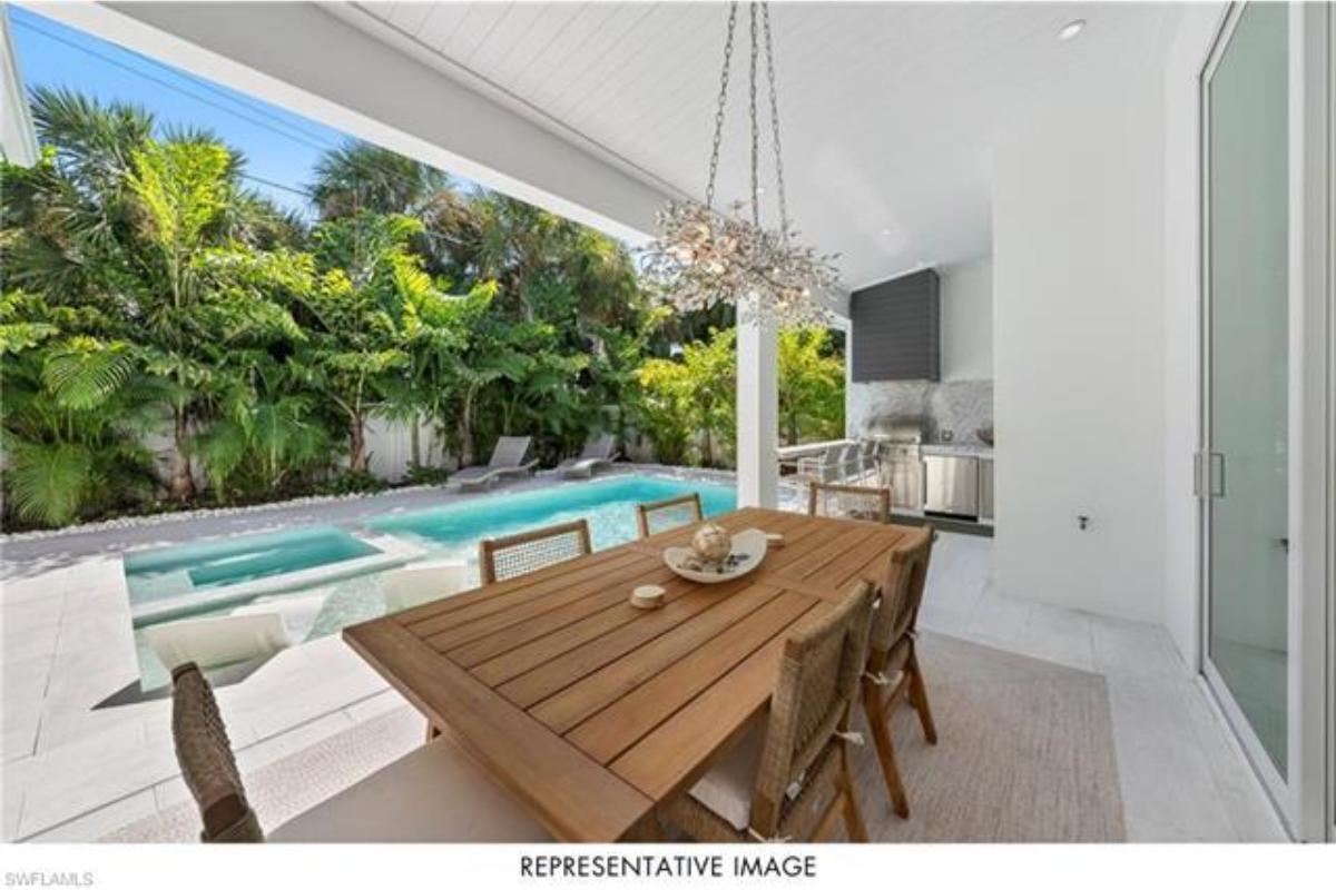 Outdoor Dining Area