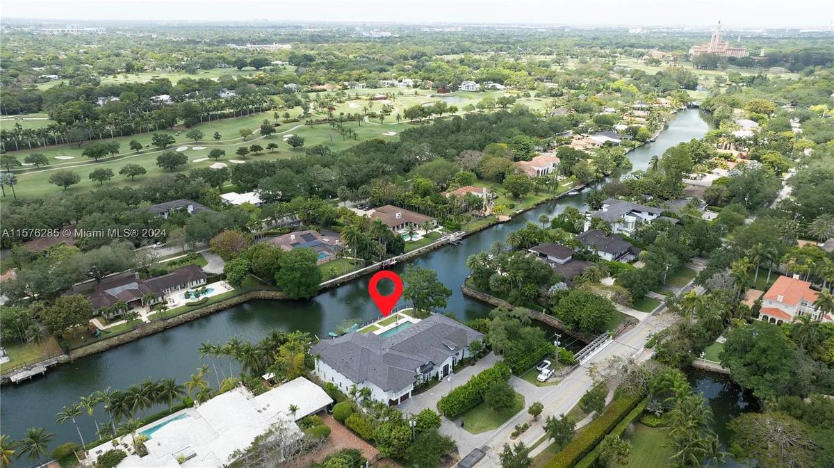 Aerial view of the mansion.