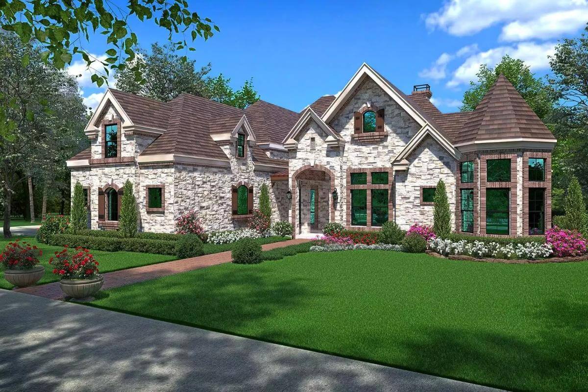 Traditional 3-Bedroom Picardy Luxury Home with Open Living Space and Bonus Room (Floor Plan)