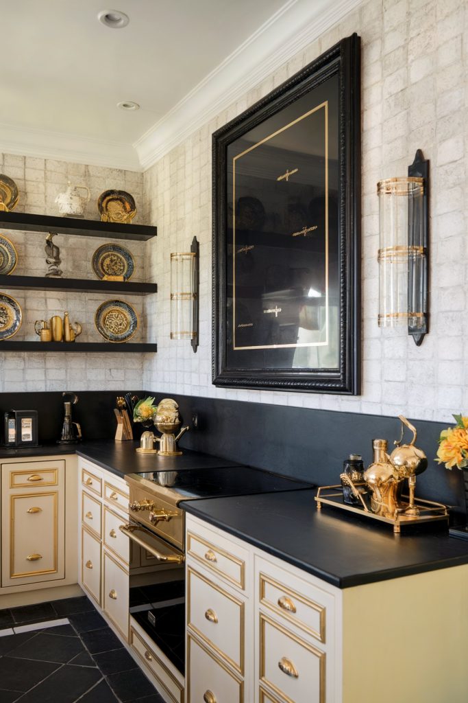 16 Bold Black and Gold Kitchen Ideas for a Sophisticated Look – Home ...