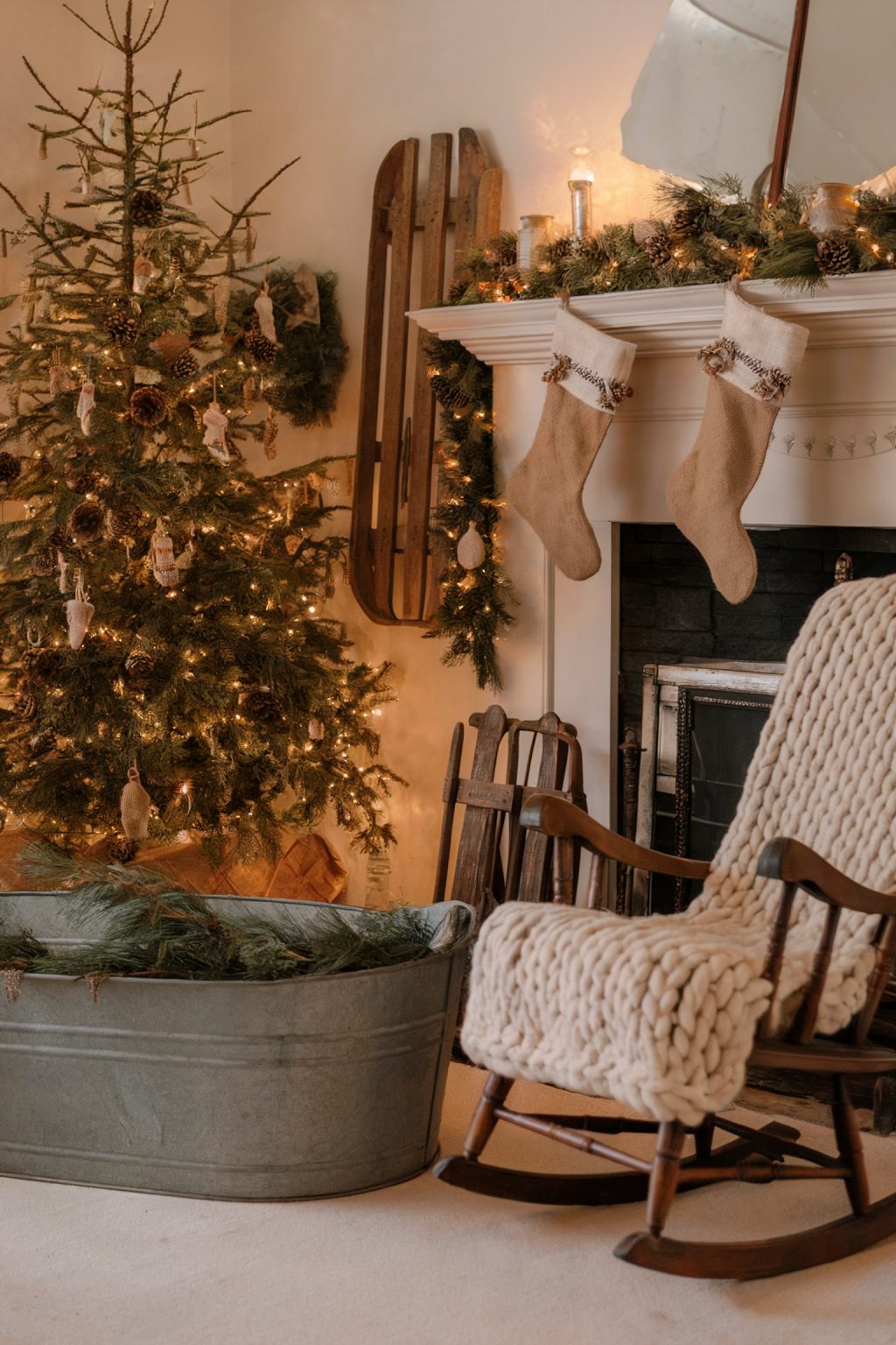 Bring the Countryside Home with These 13 Christmas Decor Tips – Home ...