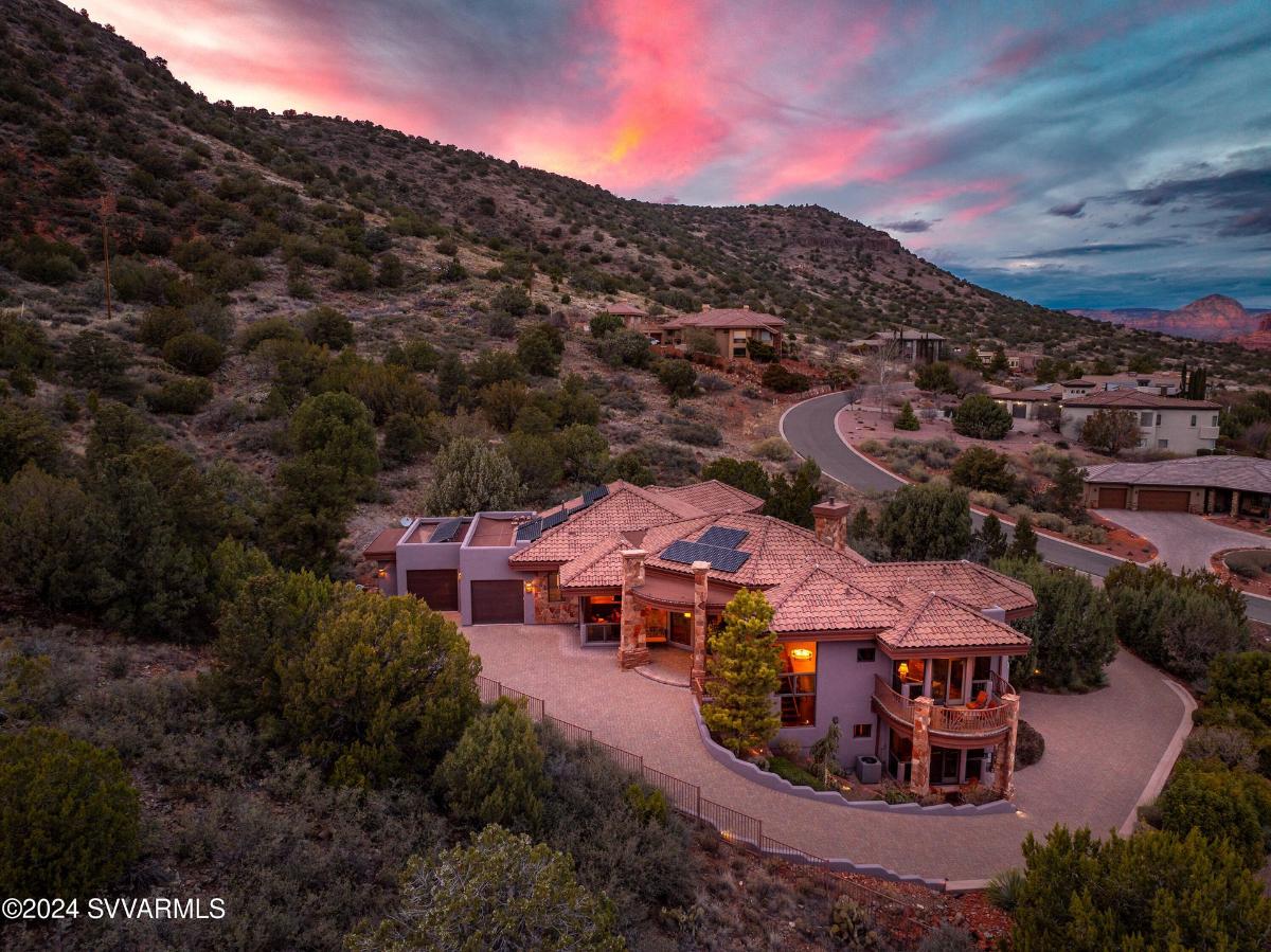 5,026 Sq. Ft. Property in Sedona, AZ ($3,100,000)