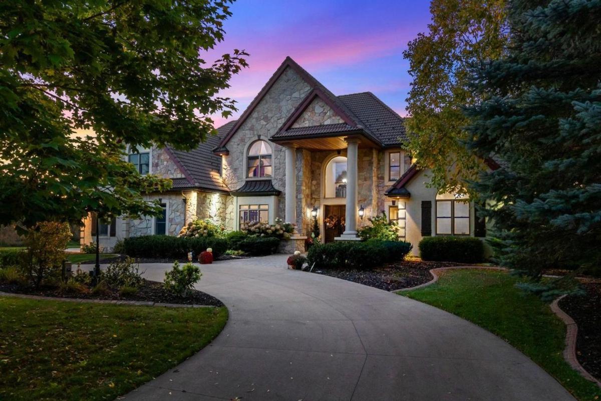 7,398 Sq. Ft. Mansion in Appleton, WI ($1,500,000)