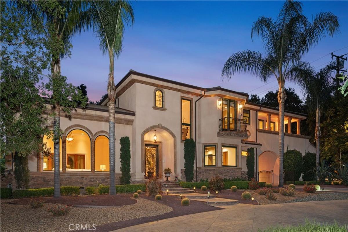 6,552 Sq. Ft. Mansion in Arcadia, CA ($6,388,000)