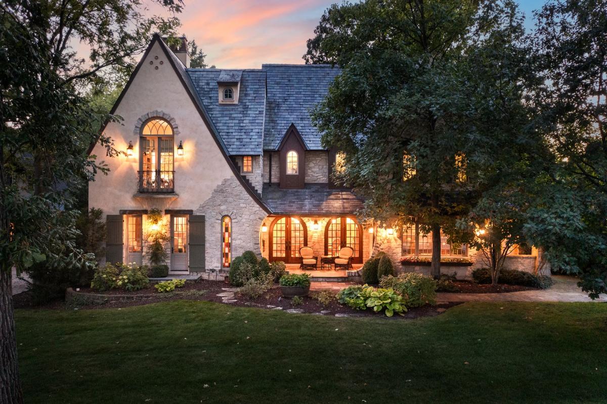 7,375 Sq. Ft. Mansion in Naperville, IL ($3,999,000)