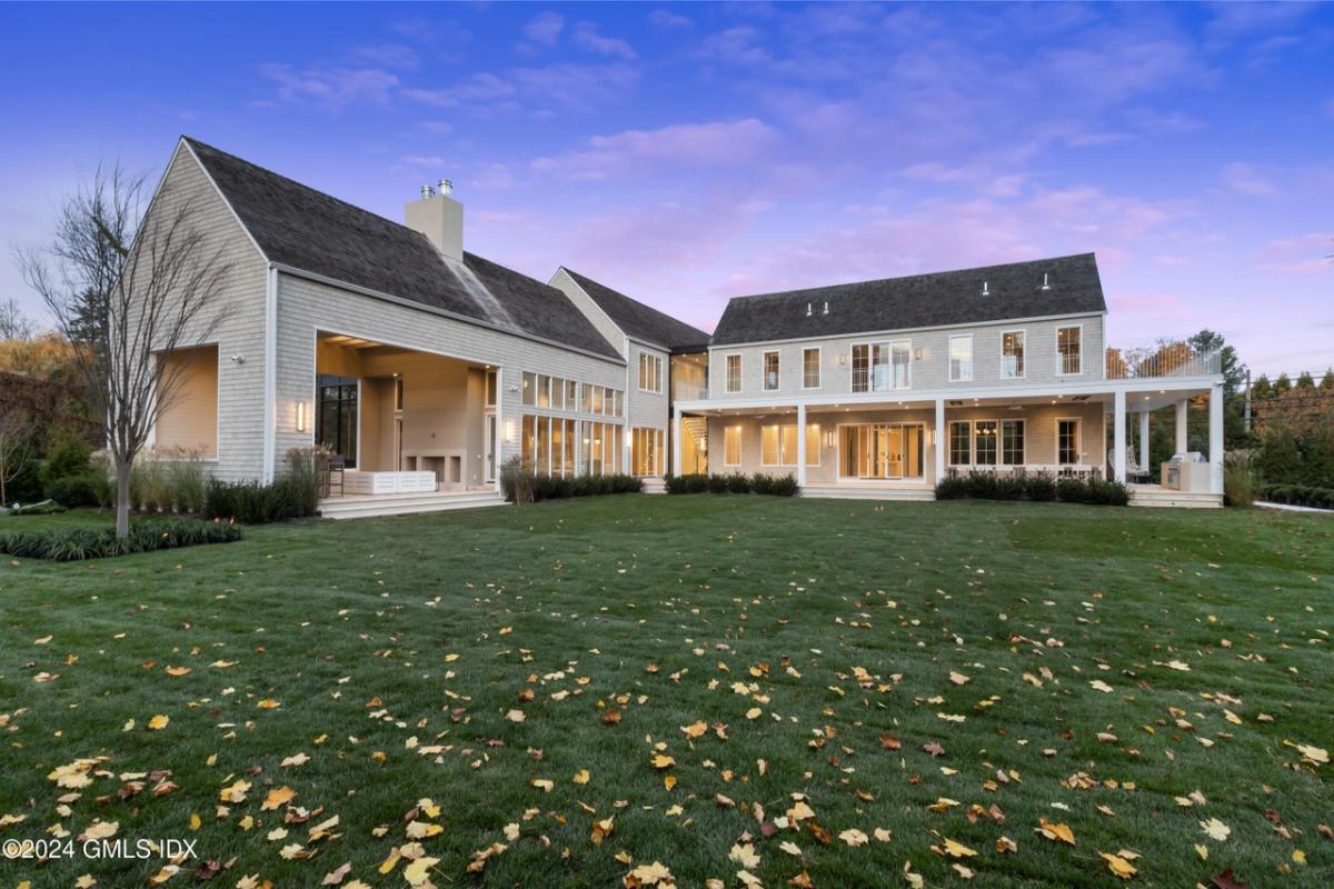 4-Bedroom Grand Home with Sunroom Dining and Recreation Space