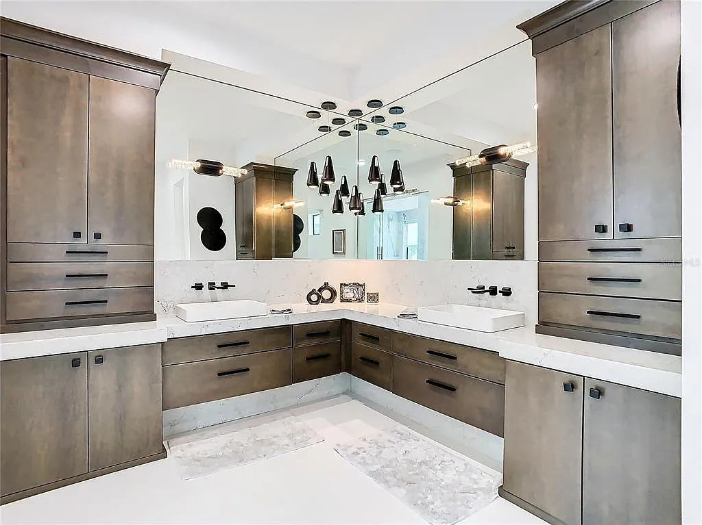 Wet Bar