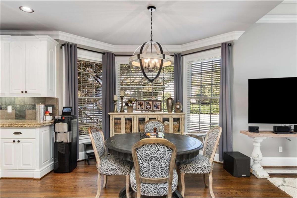 Breakfast Nook