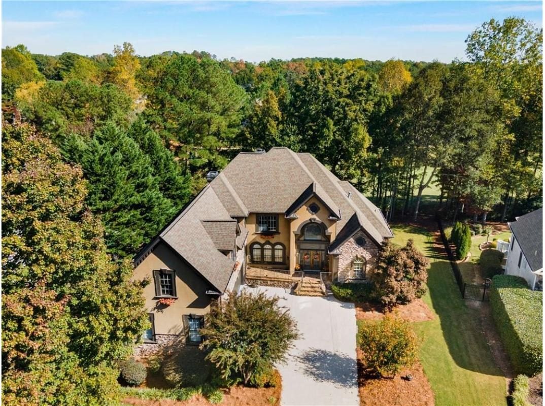 5-Bedroom Residence with Billiards Room and Custom Garage