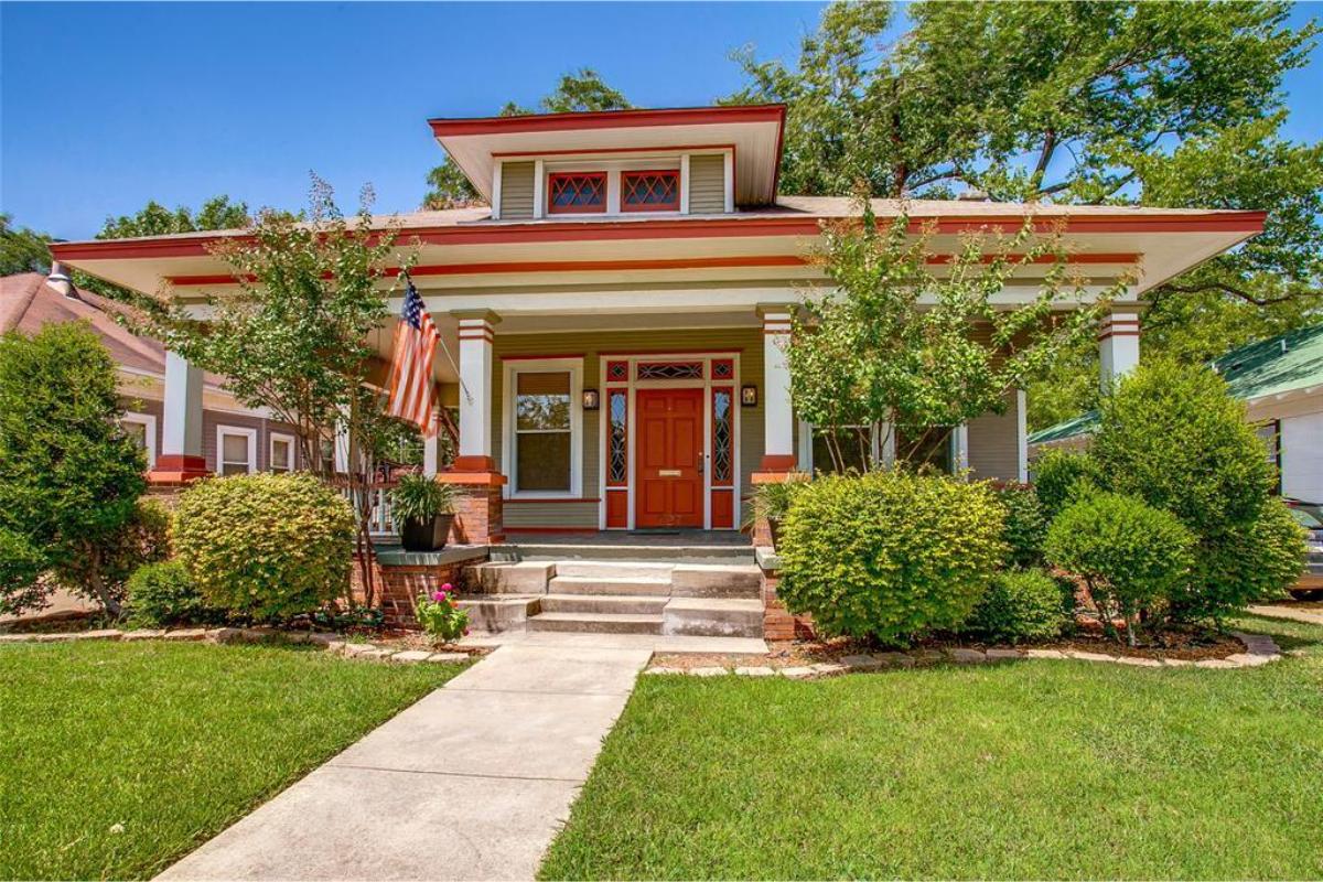 3-Bedroom Home with Deck and 3-Car Garage