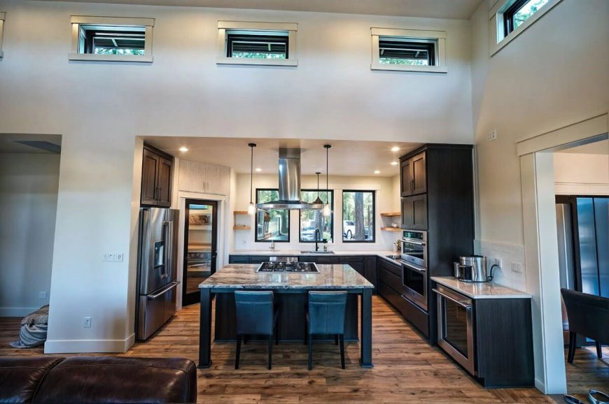 Mountain-Style 2-Bedroom Lake House with Loft and Bonus Room (Floor ...