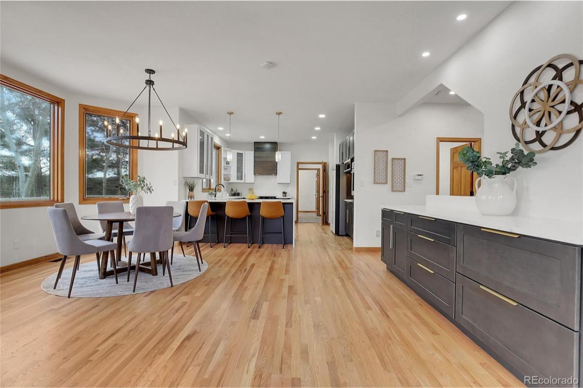 Breakfast Nook