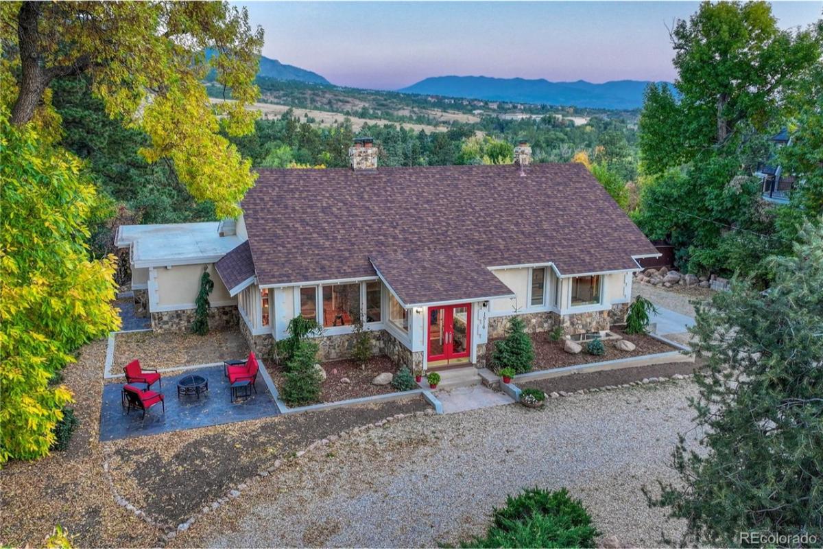 3-Bedroom Home with Basement and Guest Cottage