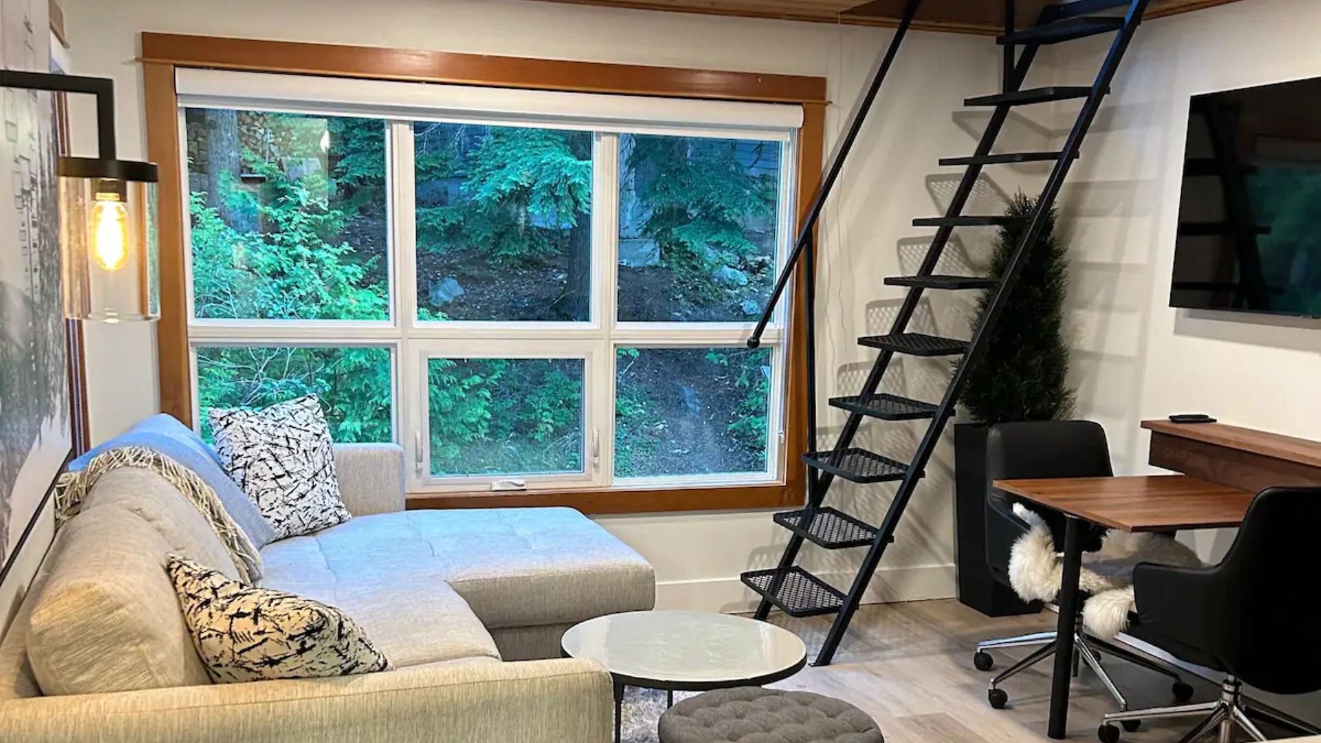 10 Simple Design Hacks to Make Your Small Space Feel Spacious and Stress-Free