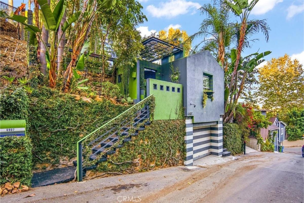 4-Bedroom Home with Hidden Office and Guest Suite 