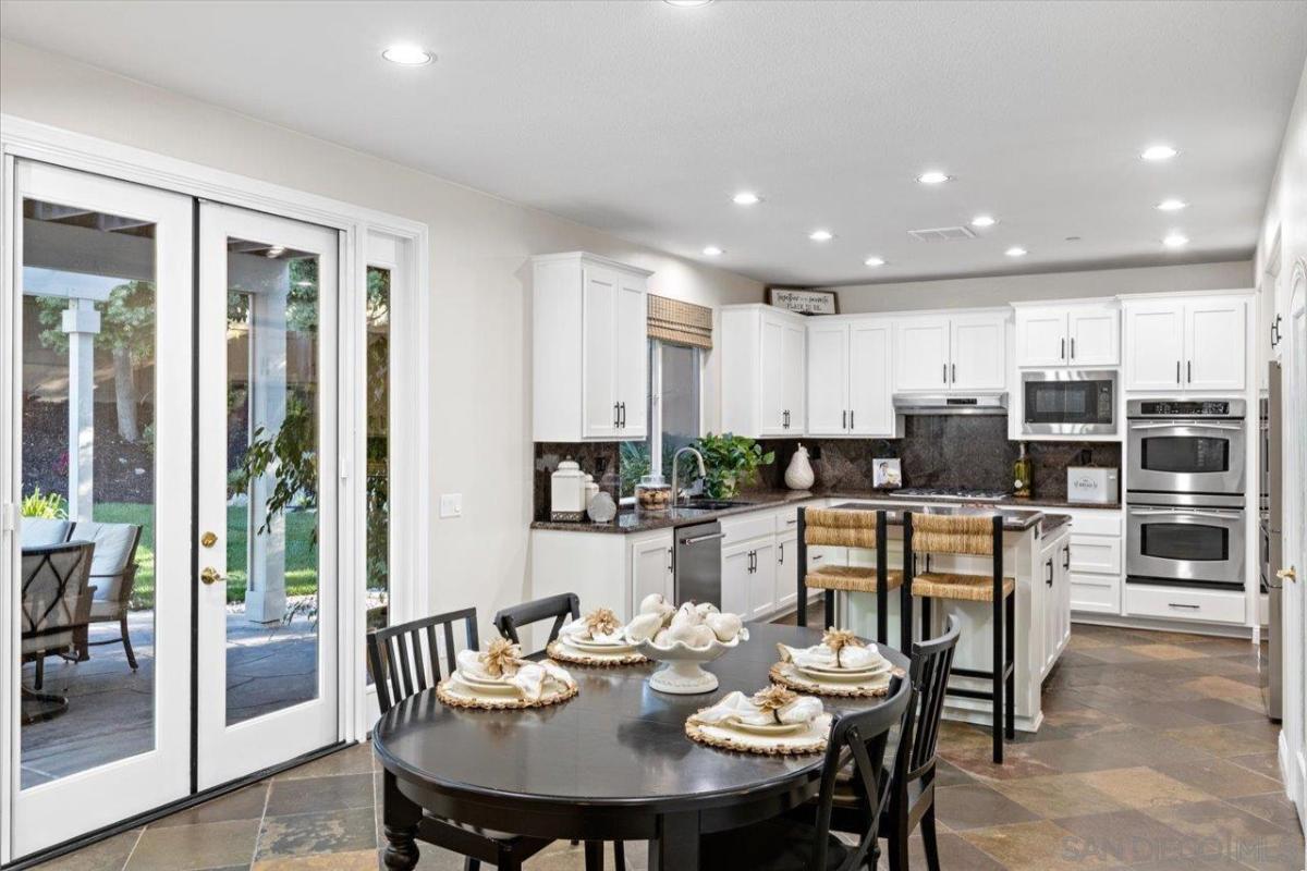 Breakfast Nook