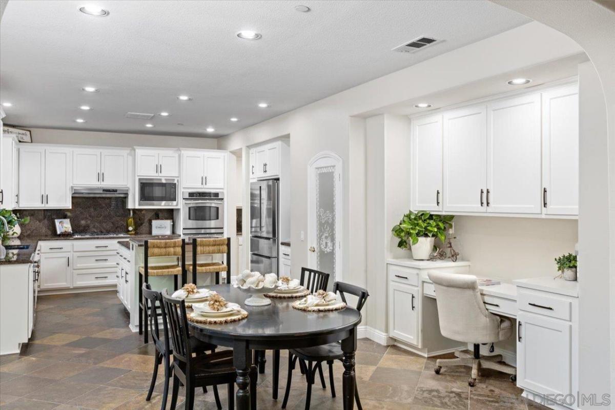 Breakfast Nook