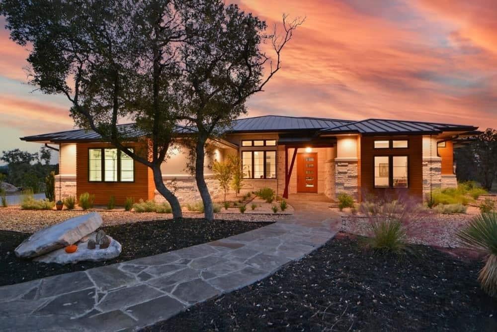 Experience the Warmth of this Mid-Century Modern Facade at Sunset