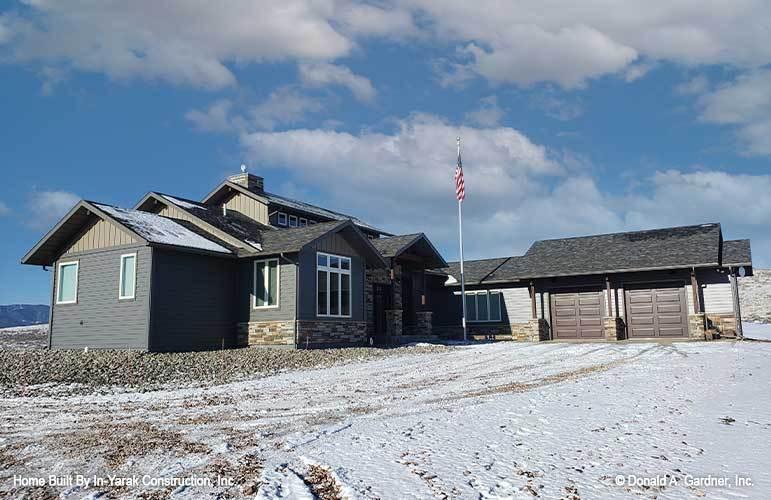 Rustic Elegance with a Striking Roofline