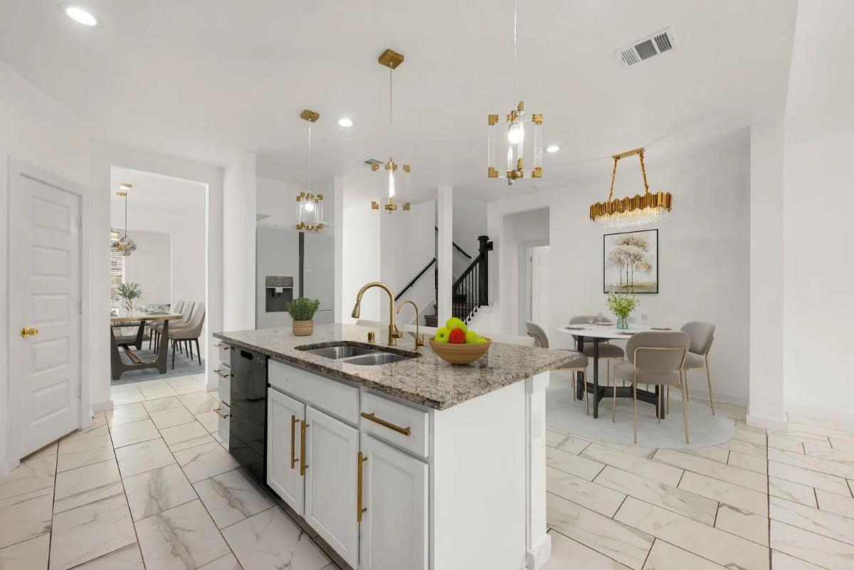 Kitchen and Breakfast Nook