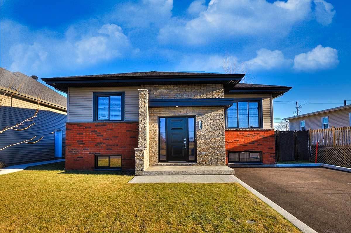 Split-Level Home with a Striking Brick Facade