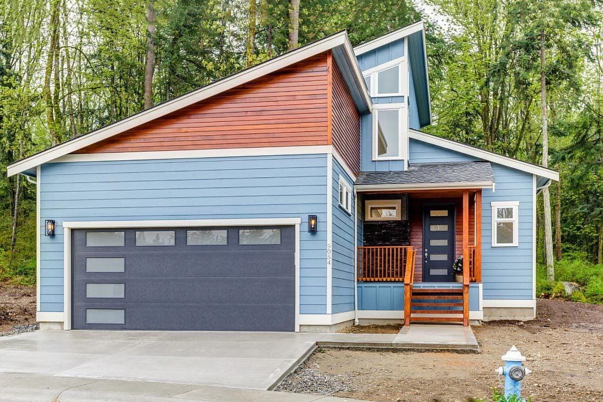 Check Out the Striking Asymmetrical Roofline on This Modern Home