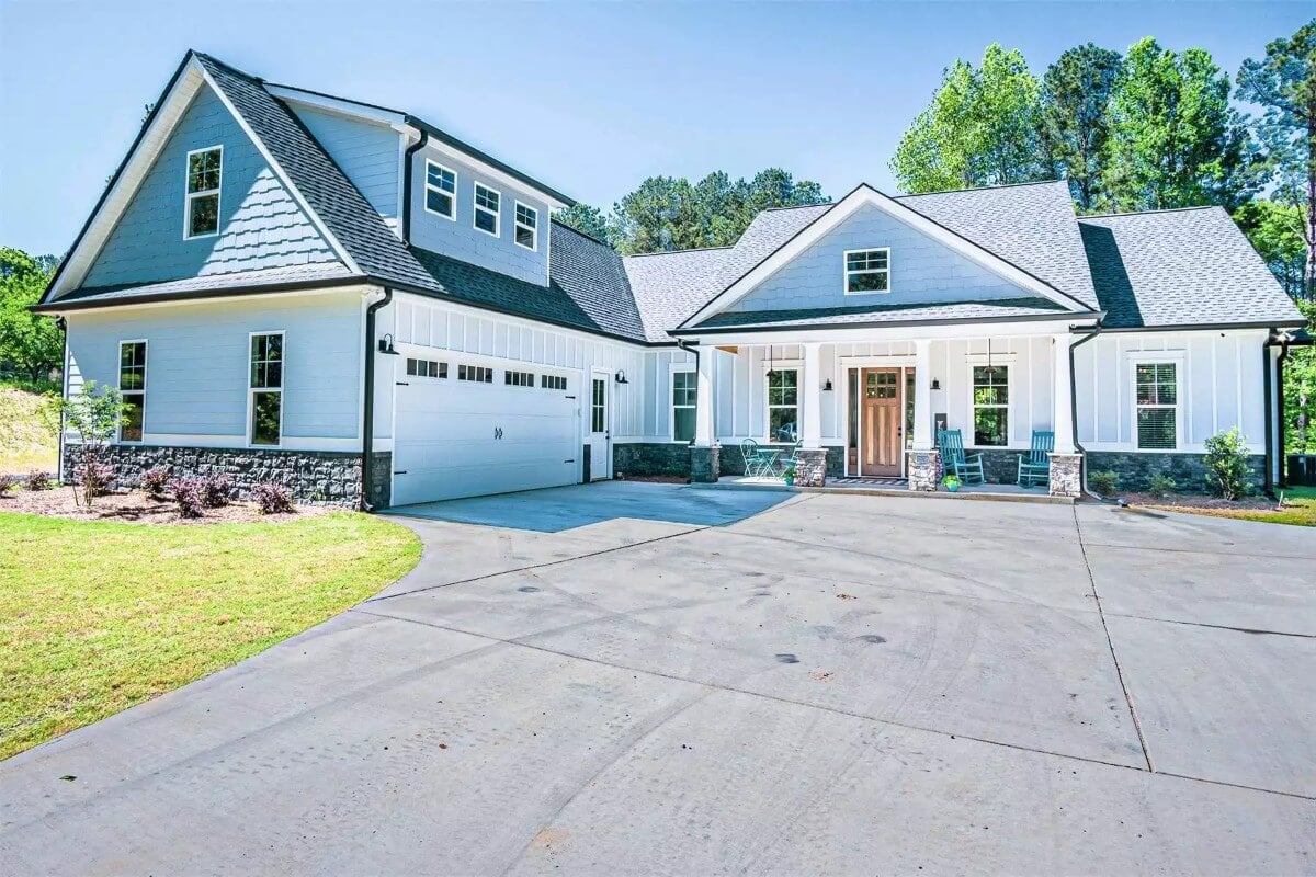 The Canterbury Lane 4-Bedroom Craftsman Home with Bonus Room and Open-Concept Living (Floor Plan)