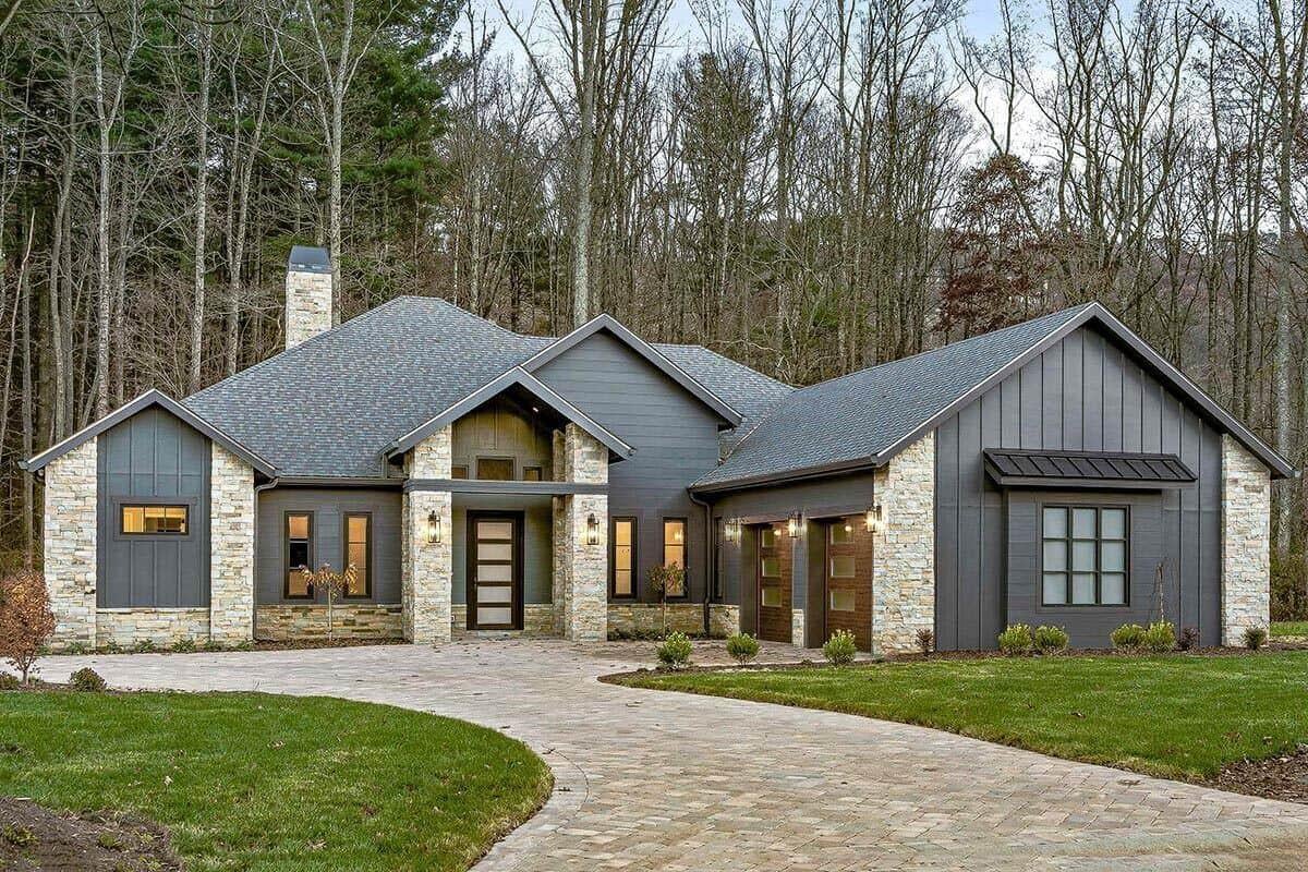 Check Out the Stone Accents on This Contemporary Ranch Home