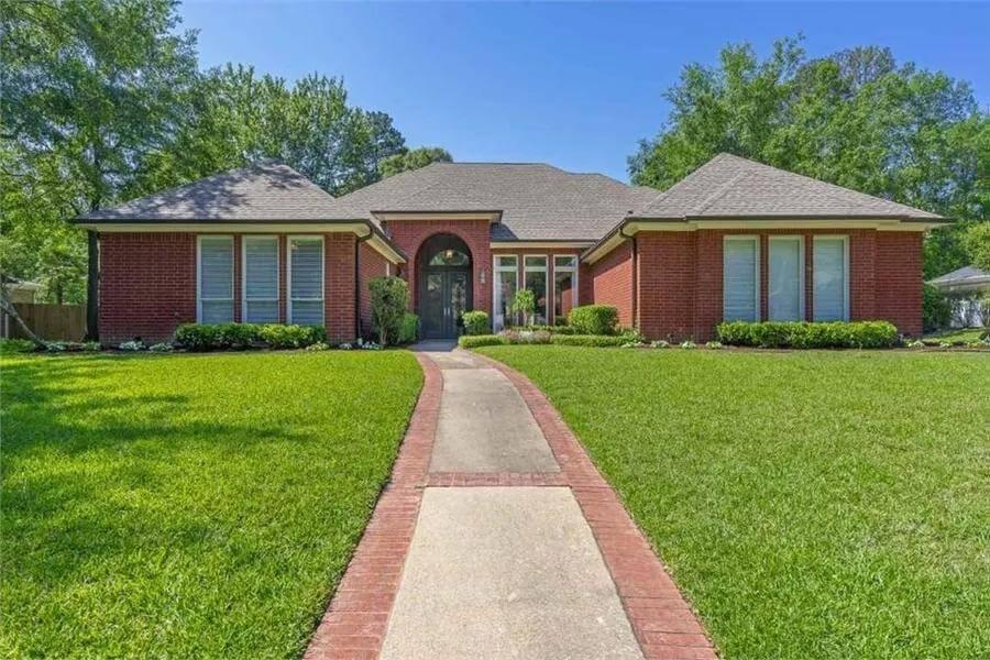 Classic Brick Ranch with Symmetrical Appeal