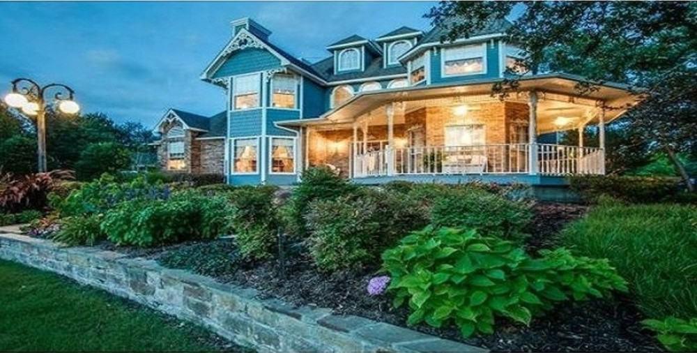 Victorian Charmer with an Inviting Wraparound Porch
