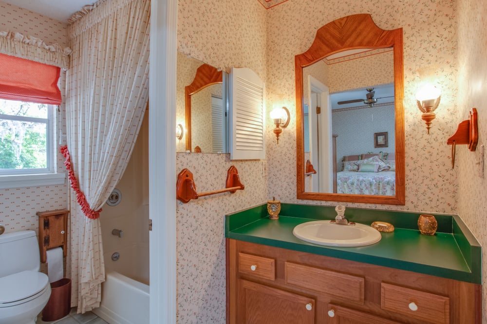 20 Interior Design Flaws That Make Your Home Look Dated