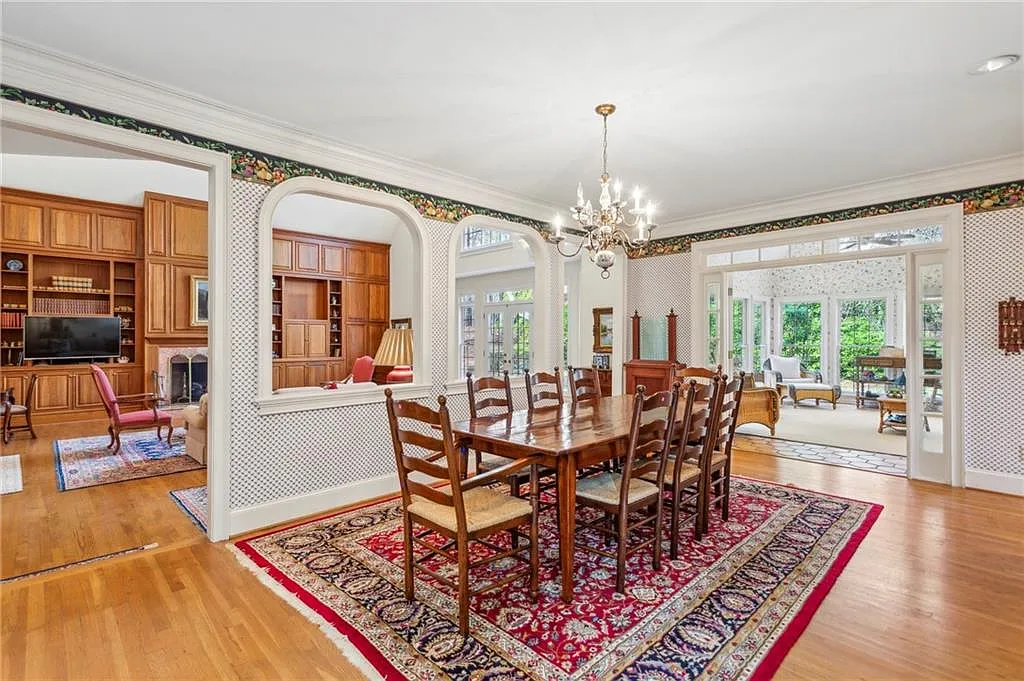 Breakfast Nook