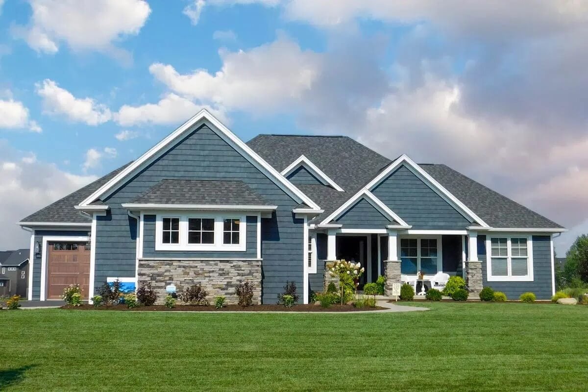 Craftsman-Style Home with 3 Bedrooms and 3-Car Garage (Floor Plan)