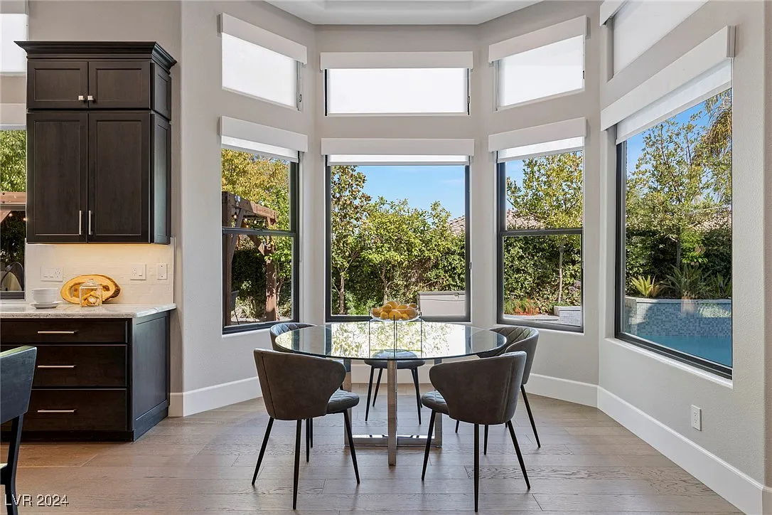 Breakfast Nook