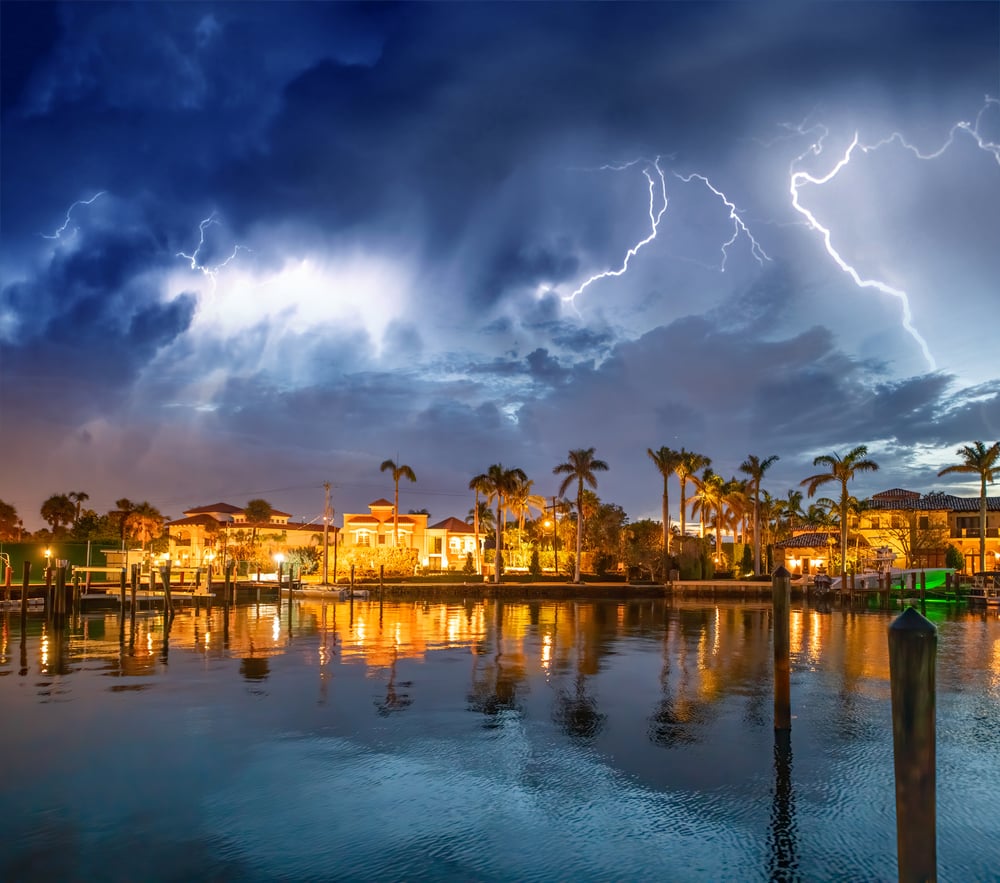 20 of the Best Small Towns for Experiencing Lightning Storms from a Safe Distance