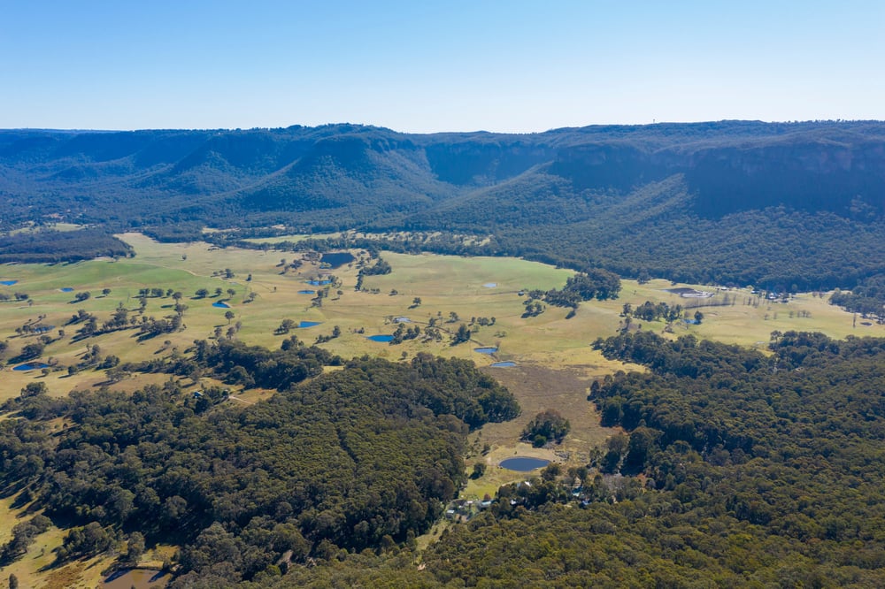 10-secluded-towns-sequestered-down-under-in-the-blue-mountains-of-new